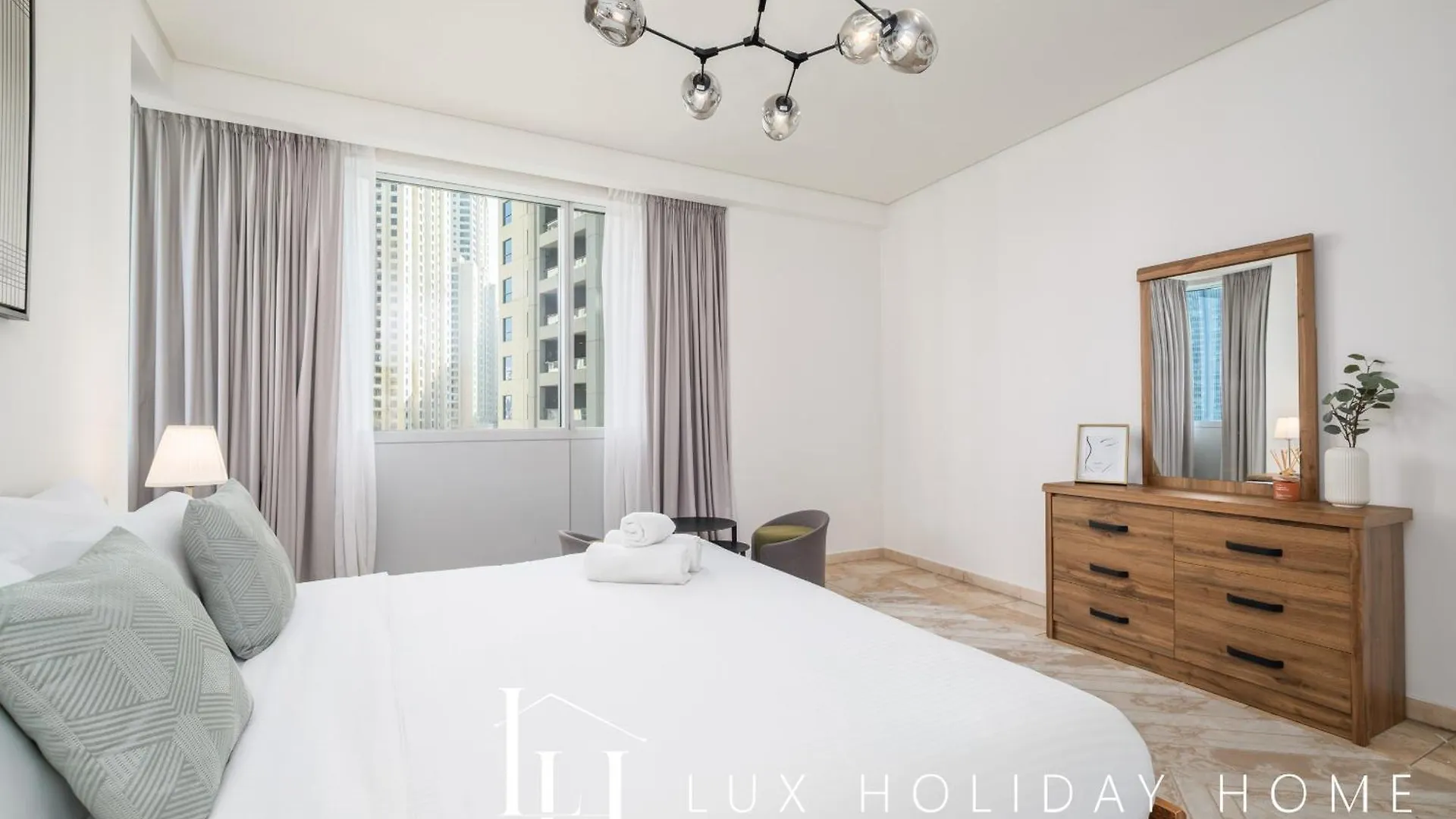 Lux The Luxury Sunny Jbr Beach Views 2 두바이