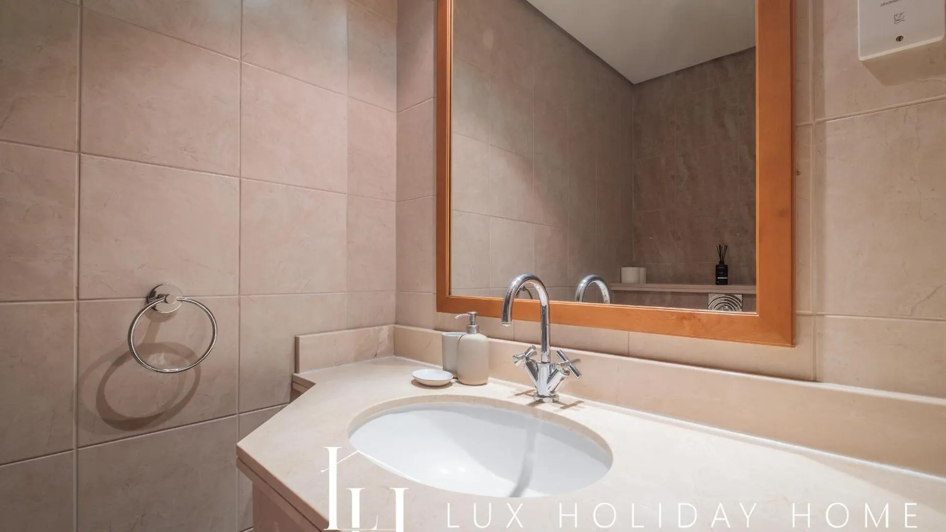 Apartment Lux The Luxury Sunny Jbr Beach Views 2 Dubai